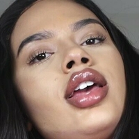 Maya Aryas Desnuda