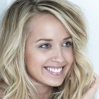 Megan Park Desnuda