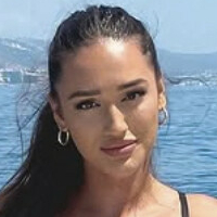 Melisa Bakaj Desnuda