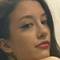 Milana Knows Desnuda