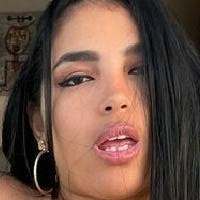 Miss Issy Desnuda