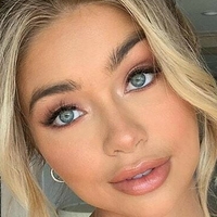 Morgan Avery Desnuda