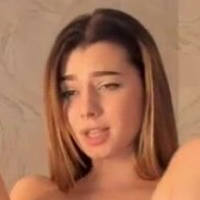 Murbur Desnuda
