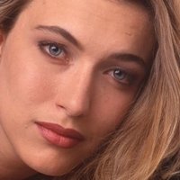 Natacha Lindinger Desnuda