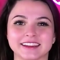 Natasha Naturista Desnuda