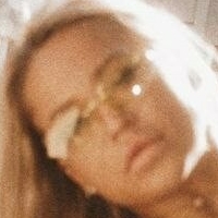 Nellyienova Desnuda