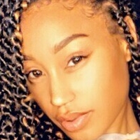Nia Simone Desnuda
