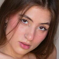 Nice Tan Lines. Desnuda