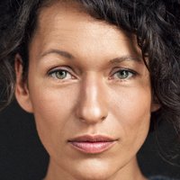 Nicola Ruf Desnuda