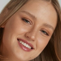 Nicole Shechter Desnuda