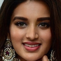Nidhhi Agerwal Desnuda