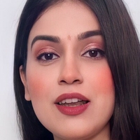 Nidhi Chaudhary Desnuda