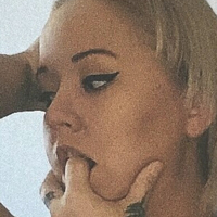 Nikkiwaters Desnuda