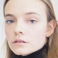 Nimue Smit Desnuda