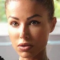 Nina Lucia Desnuda