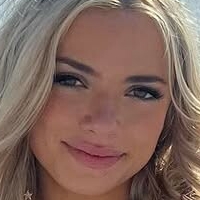 Nomi Sheridan Desnuda