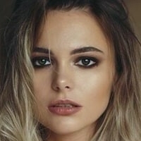 Oktyabrina Maximova Desnuda