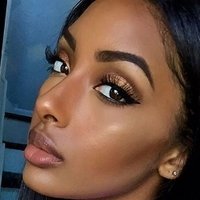 Olayinka Mia Noel Desnuda