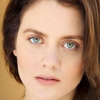 Olivia Alaina May Desnuda