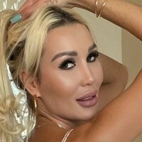 Patty Michova Desnuda