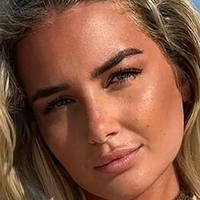 Phoebe Isobel Desnuda
