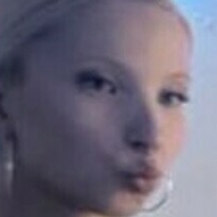 pikkukiiaaa Desnuda