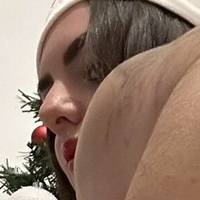 Queenaria_ Desnuda