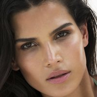 Raica Oliveira Desnuda