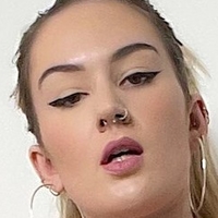 Realhoneytunnelx Desnuda