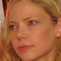Riki Lindhome Desnuda