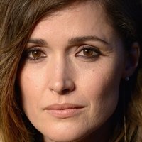 Rose Byrne Desnuda