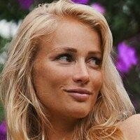 Rosie Van Desnuda