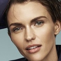 Ruby Rose Desnuda