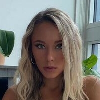 Sarah Houchens Desnuda