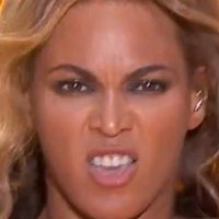 Sasha Fierce Desnuda