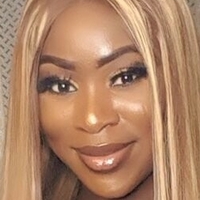 Silvia Ehigie Desnuda