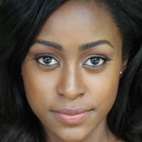 Simona Brown Desnuda