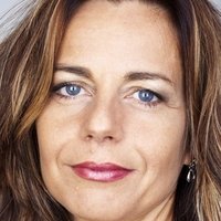 Simone Walraven Desnuda