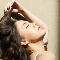 Skyler Neumann Desnuda