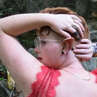sluttubus Desnuda