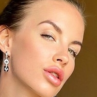Stacy Queen Desnuda