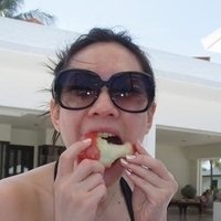 Sui Lin Desnuda
