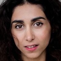 Suri Abbassi Desnuda