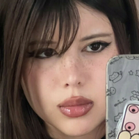 Syanne Desnuda