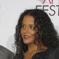 Sydney Tamiia Poitier Desnuda