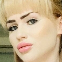 Taylaxo Desnuda