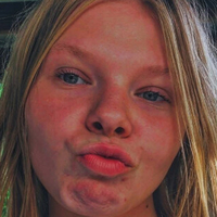 Taylor_4_2_0 Desnuda