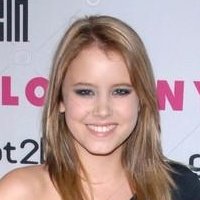 Taylor Spreitler Desnuda
