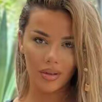 Tayna Desnuda
