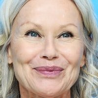 Terry Norton Desnuda